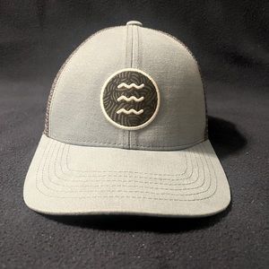 Selling Adjustable Free Fly Apparel Hat